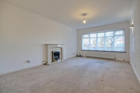 2 bedroom bungalow to rent, Swaddale Avenue, Willerby