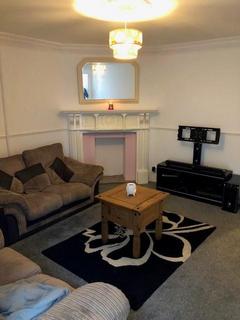 3 bedroom terraced house to rent, Castle Street, Tiverton, Devon