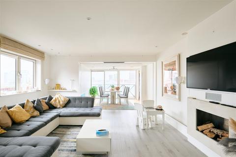 3 bedroom apartment for sale, William Morris Way, Fulham, SW6