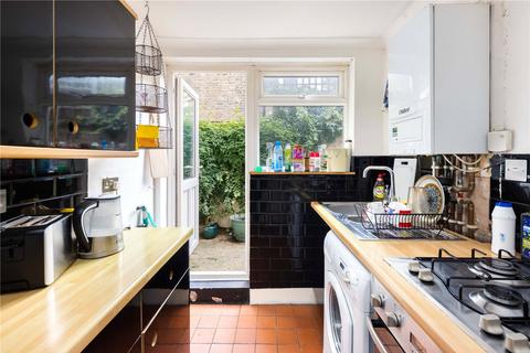 1 bedroom flat for sale, Lauriston Road, Victoria Park, London, E9