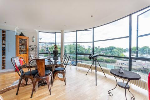 2 bedroom flat to rent, Point Wharf Lane, Brentford, TW8