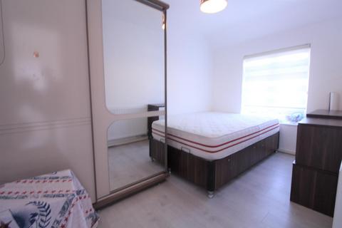 1 bedroom flat to rent, Mayfield Road, Enfield