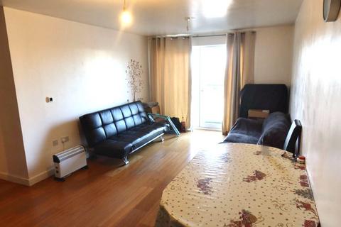 2 bedroom apartment for sale, Black Eagle Drive, Northfleet, Gravesend, Kent, DA11