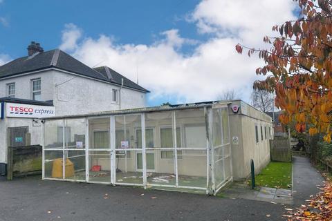 Shop to rent, Canterbury Road, Hawkinge, CT18