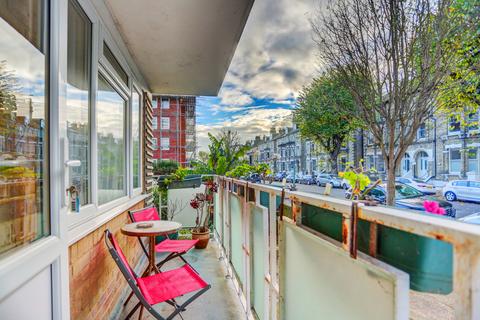 2 bedroom flat for sale, Salisbury Road, Hove, East Sussex, BN3