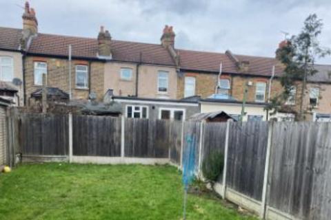 3 bedroom terraced house for sale, Clandon Road, Ilford IG3