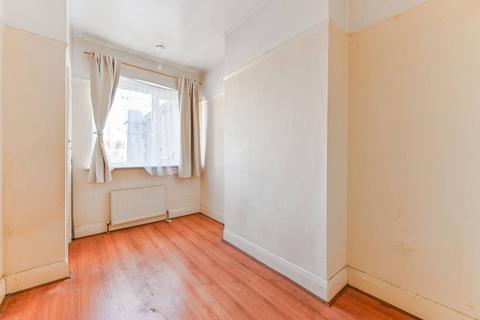 1 bedroom flat for sale, Green Lane, Thornton Heath, CR7