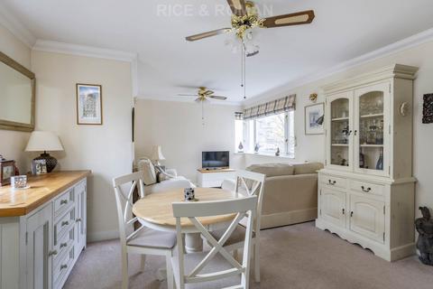 2 bedroom retirement property for sale, Bridge Street, Walton On Thames KT12