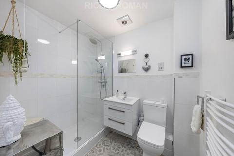 undefined, Bridge Street, Walton On Thames KT12