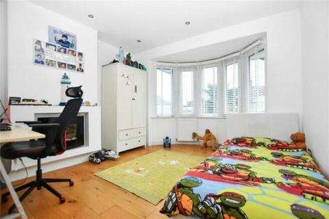 30 Normanhurst Avenue, Bexleyheath, DA7 4TS