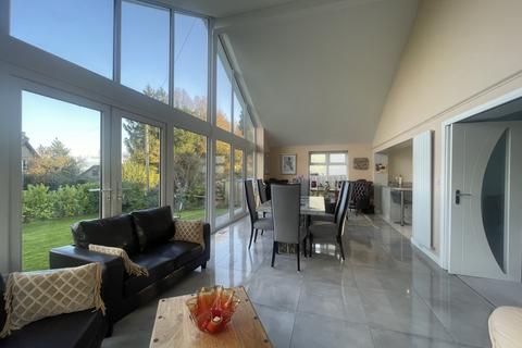 undefined, Croes Faen Bungalow, Penallt, NP25