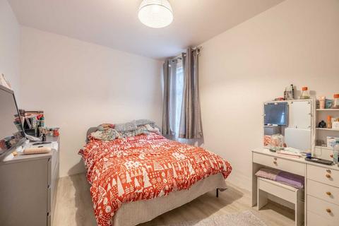 1 bedroom apartment for sale, Uxbridge Road, Slough SL2