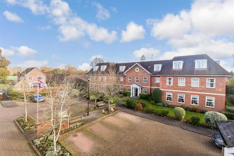 2 bedroom flat for sale, Stanford Orchard, Warnham, Horsham, West Sussex