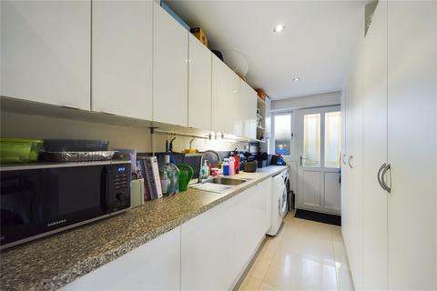 6 Agar Crescent, Bracknell, RG42 2BX