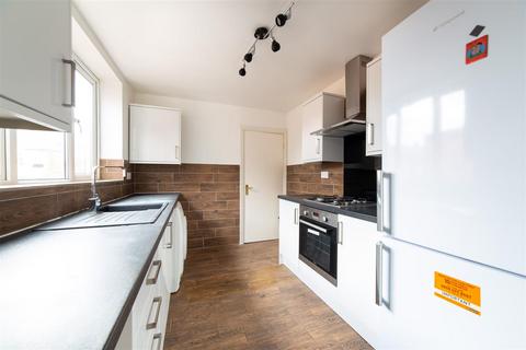 4 bedroom maisonette to rent, £99pppw - Trewhitt Road, Heaton, NE6