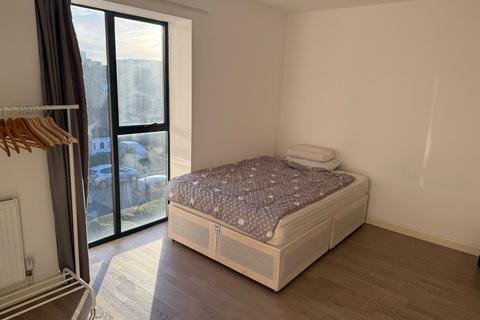 1 bedroom terraced house to rent, Supreme Point, 52 Butchers Road, London, E16