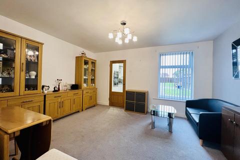 3 bedroom semi-detached house for sale, Hythe Road, Ashford