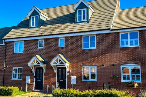 3 bedroom terraced house for sale, Tortoiseshell Drive, Attleborough, Norfolk, NR17 1GU