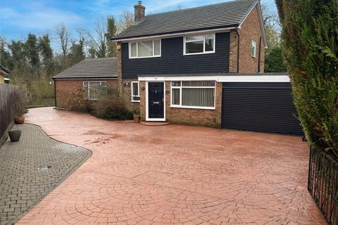 5 bedroom detached house for sale, The Spinney, Beaconsfield, Buckinghamshire, HP9