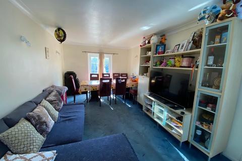 3 bedroom terraced house for sale, Ayloffe Road, Dagenham