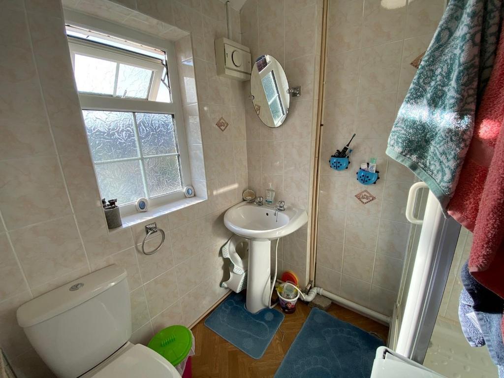 Shower.jpg