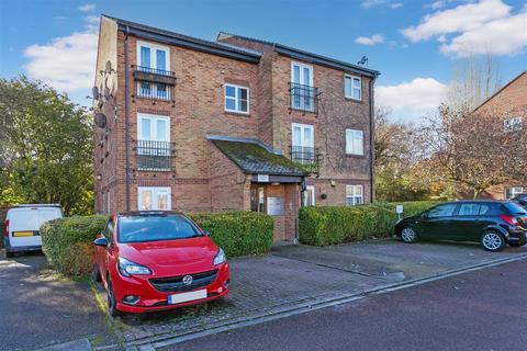 2 bedroom flat for sale, Boveney Close, Cippenham