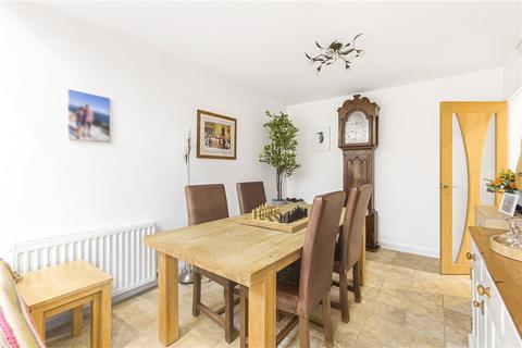 7 Bellamy Close, Southmoor, Abingdon, OX13 5AB