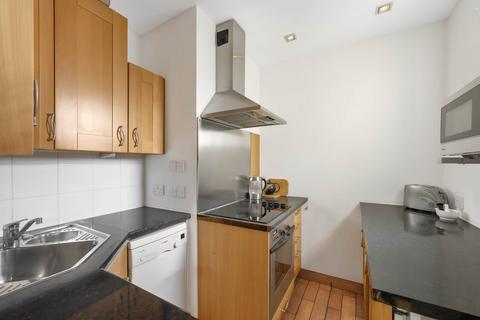 Studio for sale, Broadwalk Court, 79 Palace Gardens Terrace, London