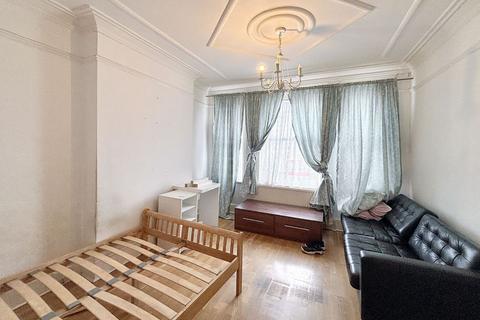 2 bedroom flat for sale, 1 Crown Terrace, Cricklewood Lane, Cricklewood, London, NW2 1EY