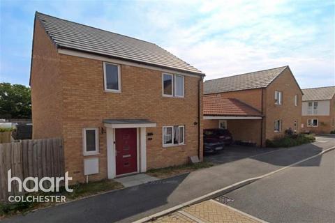 3 bedroom detached house to rent, North Colchester