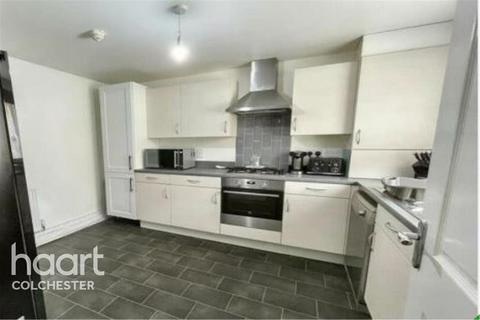 3 bedroom detached house to rent, North Colchester