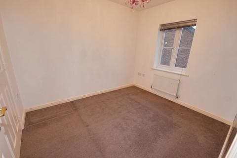 3 bedroom townhouse to rent, Lake View, Pontefract, WF8