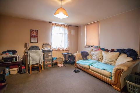 2 bedroom flat for sale, Windsor Crescent, Clydebank G81