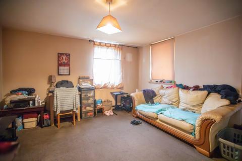 2 bedroom flat for sale, Windsor Crescent, Clydebank G81