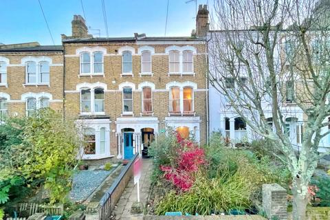 6 bedroom terraced house to rent, Miranda Road, London N19