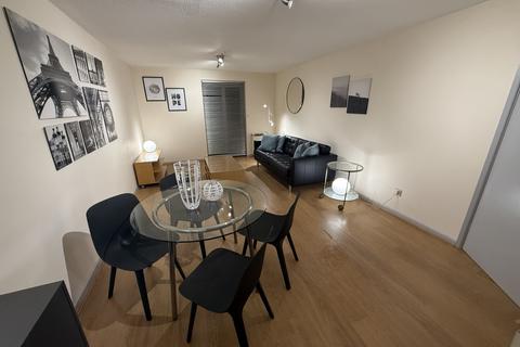 2 bedroom flat to rent, St. Davids Court, Sherbrone Street, M8 8NT