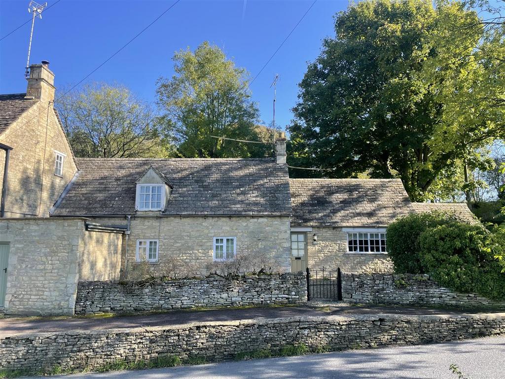 Thatched Cottage FRONT.JPG