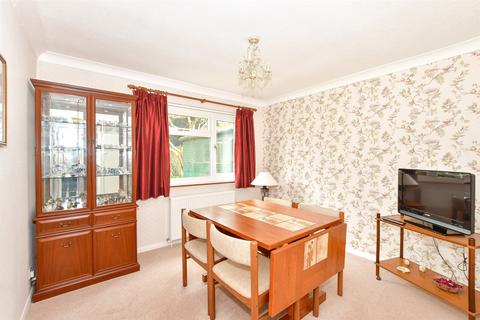 3 bedroom chalet for sale, Southridge Rise, Crowborough, East Sussex