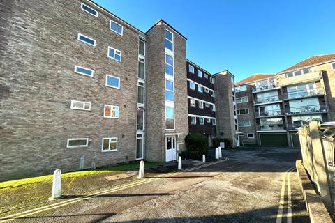 2 bedroom flat to rent, Gale Moor Avenue, Gosport PO12