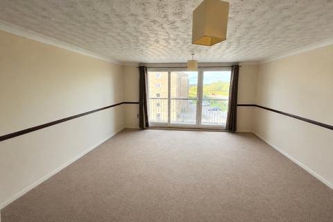 2 bedroom flat to rent, Gale Moor Avenue, Gosport PO12