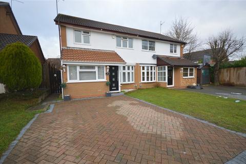 3 bedroom semi-detached house for sale, Kershaw Close, Luton, Bedfordshire, LU3