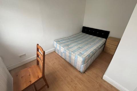 1 bedroom flat for sale, Netley Road, Ilford IG2