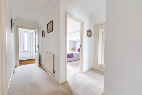 2 bedroom flat for sale, Sea Lane, Ferring, Worthing, West Sussex, BN12