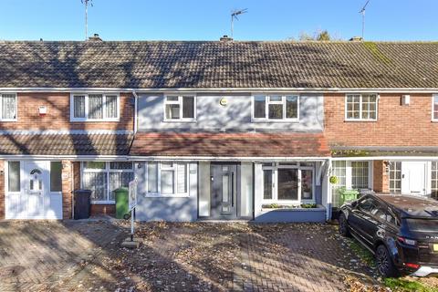 3 bedroom terraced house for sale, The Hatherley, Basildon, Essex