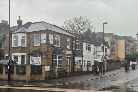 End of terrace house for sale, Haling Park Road, South Croydon CR2