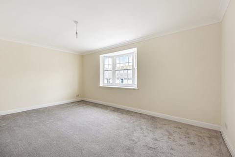 2 bedroom flat to rent, East Street, Shoreham By Sea BN43