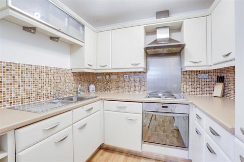 2 bedroom flat for sale, Appleton Gardens, Mapperley NG3