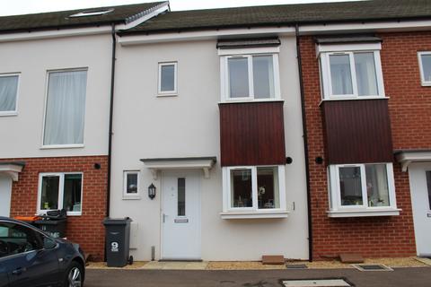 2 bedroom terraced house to rent, Moulder Close, Bedford MK42