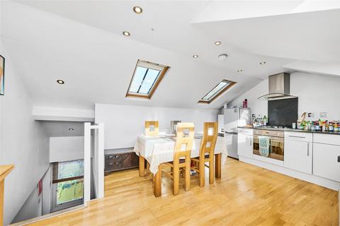 2 bedroom flat for sale, Josephine Avenue, Brixton SW2