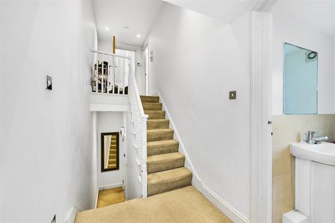 2 bedroom flat for sale, Josephine Avenue, Brixton SW2